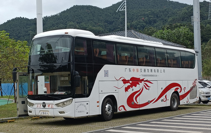 53座大巴